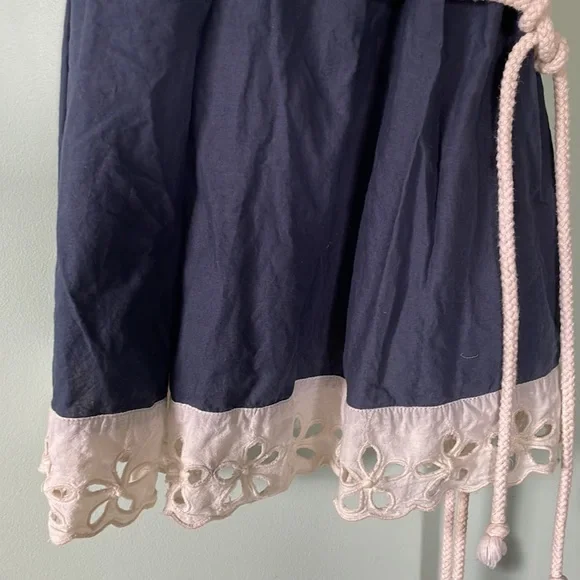Anthropologie Odille tank top, navy blue w white eyelet lace, size small (2) - Picture 4 of 7